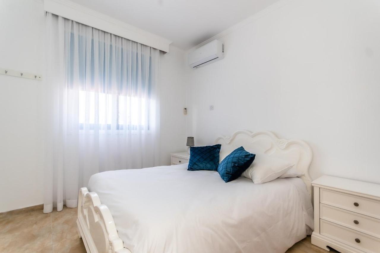 Reel Paradise Villa, Cyprus Ларнака Екстериор снимка