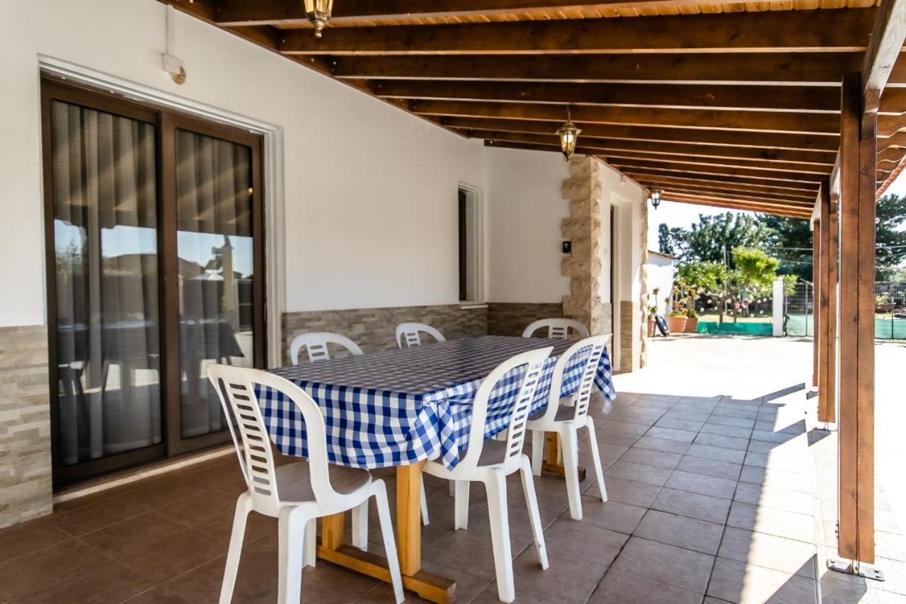 Reel Paradise Villa, Cyprus Ларнака Екстериор снимка