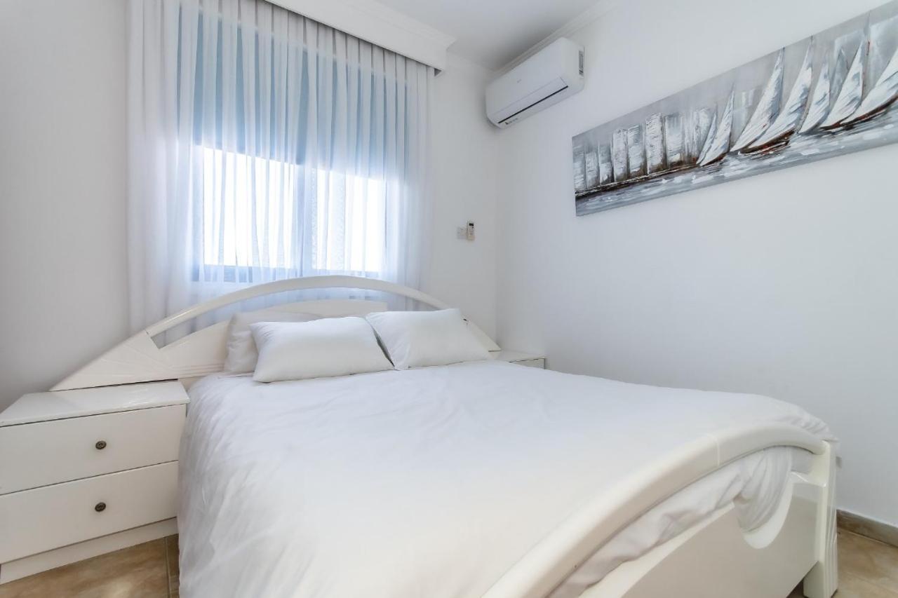 Reel Paradise Villa, Cyprus Ларнака Екстериор снимка